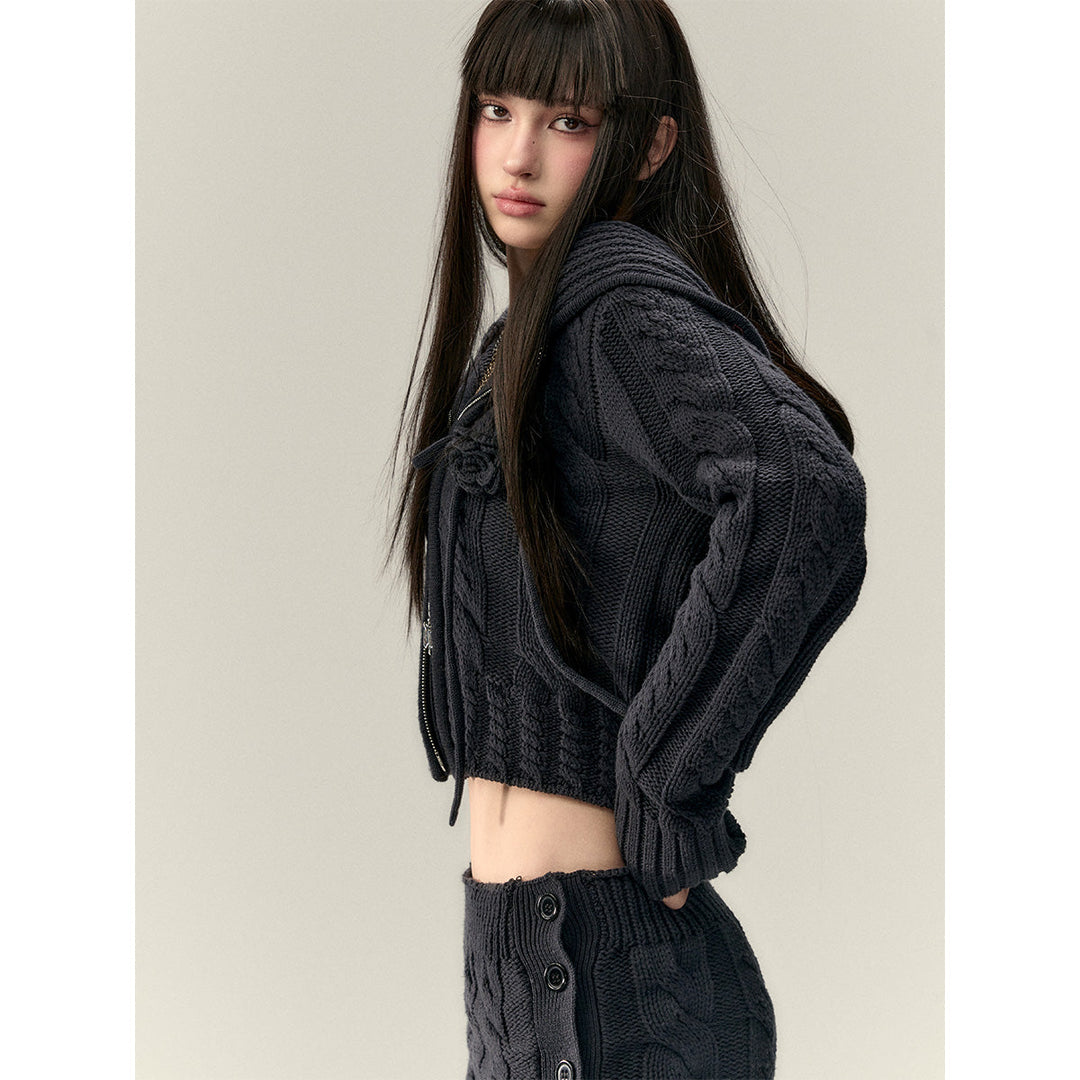 Via Pitti Big Hat Twist Shorts Knit Cardigan Navy Blue