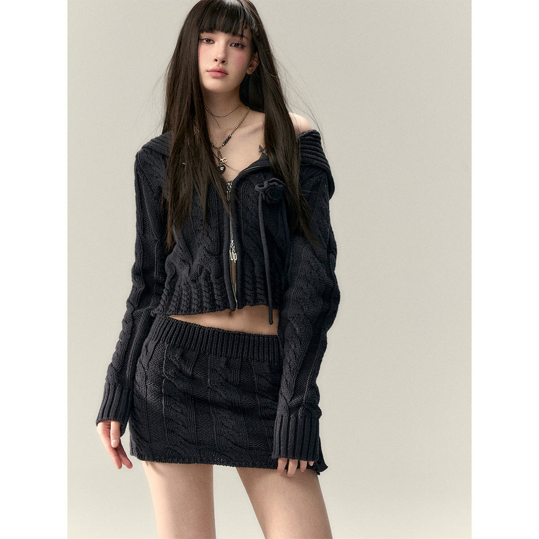 Via Pitti Big Hat Twist Shorts Knit Cardigan Navy Blue