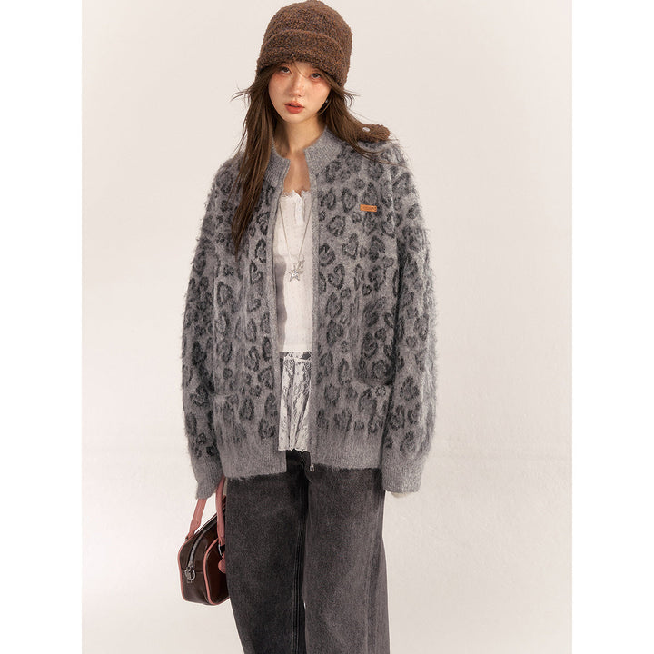 AsGony Blended Woolen Retro Leopard Knit Cardigan Gray