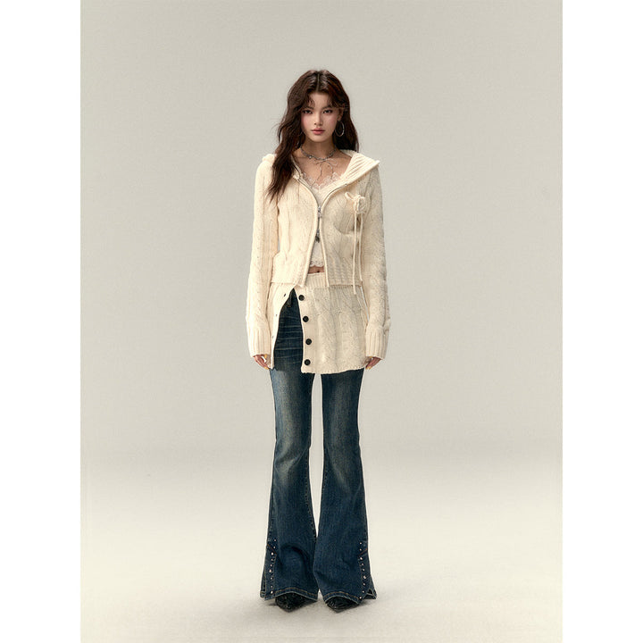 Via Pitti Big Hat Twist Shorts Knit Cardigan Beige