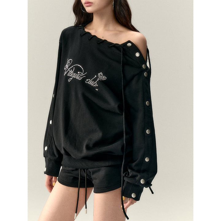 Via Pitti Nail Button Off-Shoulder Loose Sweat Top Black