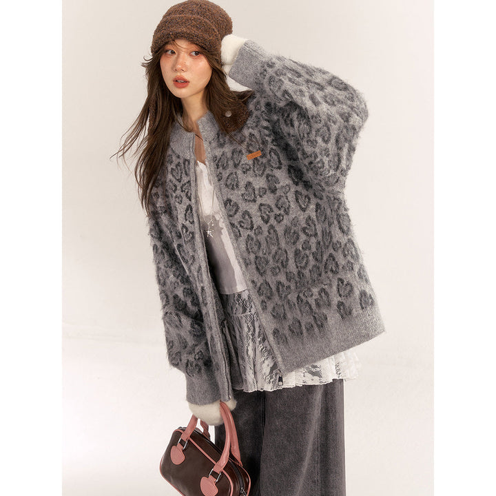 AsGony Blended Woolen Retro Leopard Knit Cardigan Gray